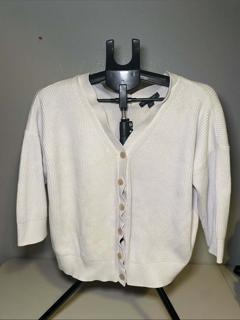 Banana Republic Cream V-Neck Button Cardigan